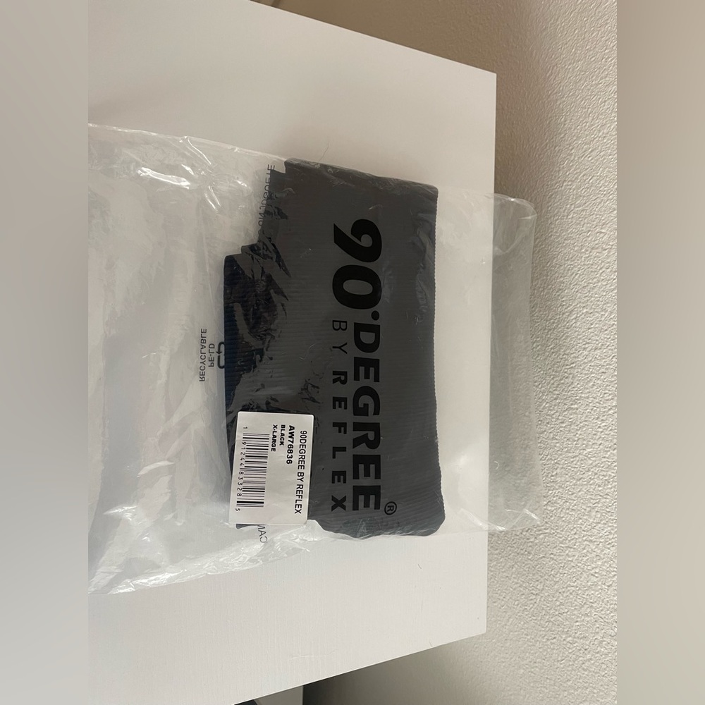 90 degrees XL Capri ribbed leggings / yoga pants